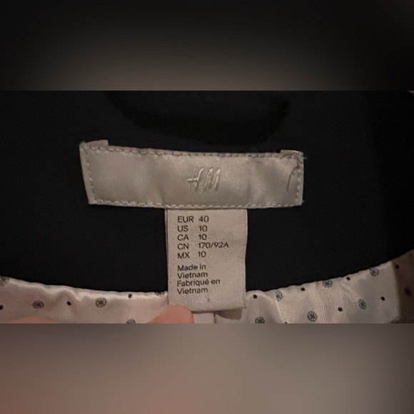 H&M Navy Blue Blazer - Picture 2 of 3